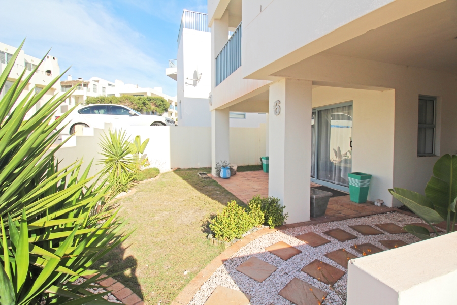 4 Bedroom Property for Sale in Paradise Beach Western Cape